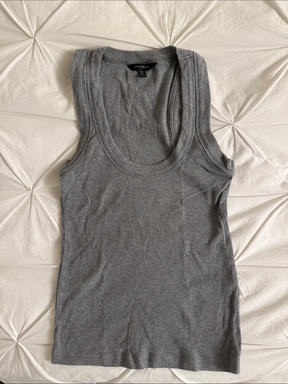 Banana Republic Women’s Gray Ribbed Tank Top